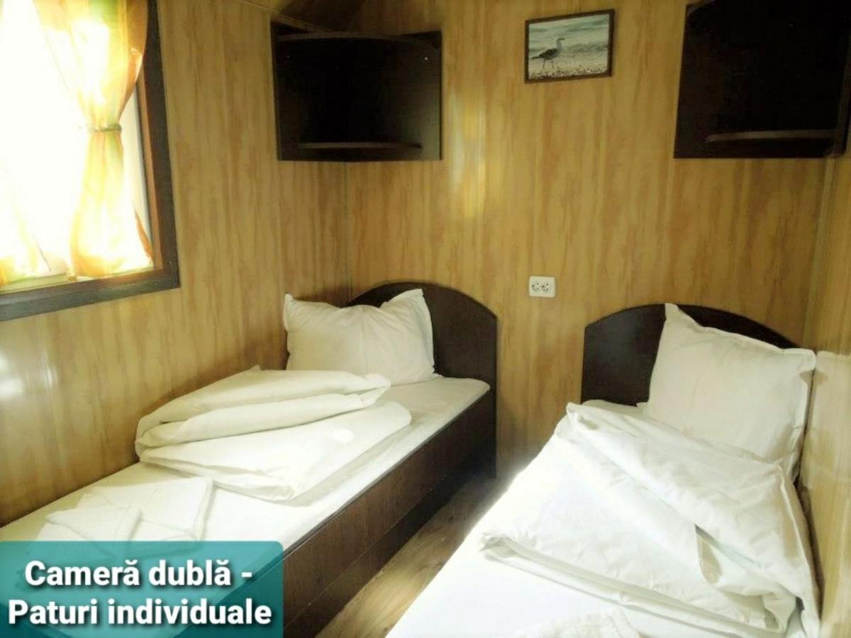 Hotel Restaurant Plutitor Delta Ways Nufaru Bagian luar foto