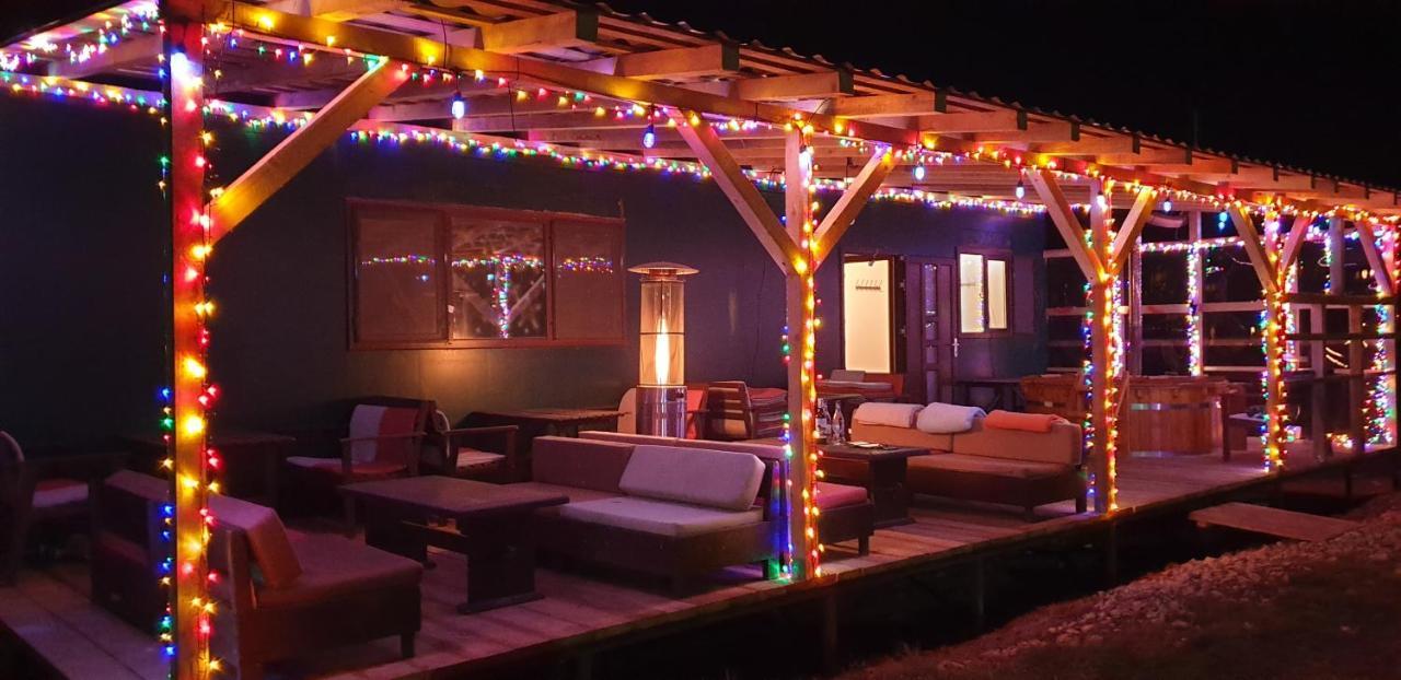 Hotel Restaurant Plutitor Delta Ways Nufaru Bagian luar foto