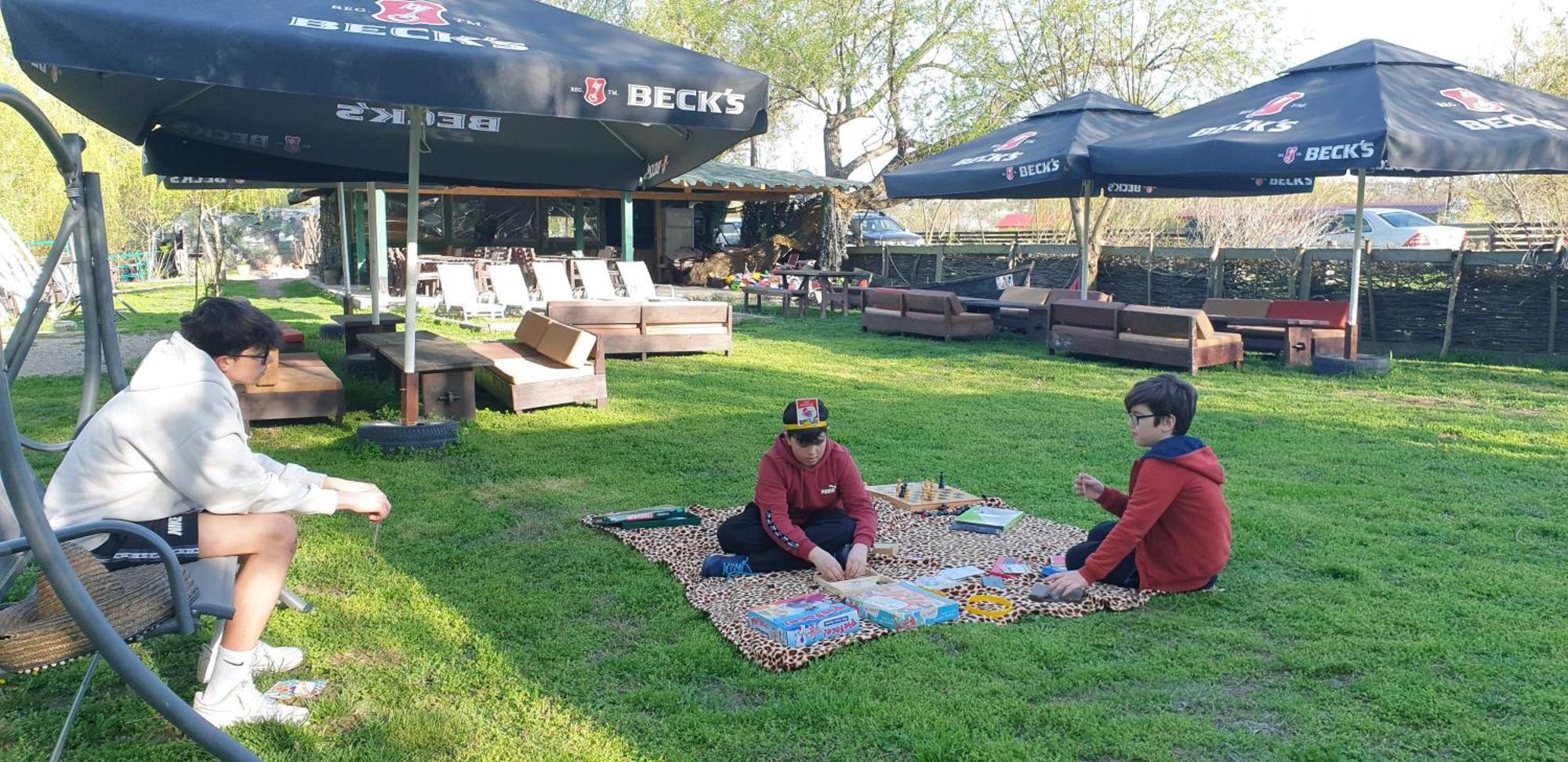 Hotel Restaurant Plutitor Delta Ways Nufaru Bagian luar foto